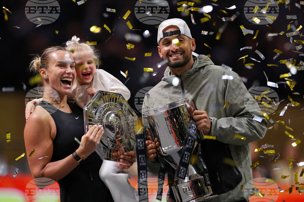 APTOPIX Emirates Battle of the Sexes Tennis