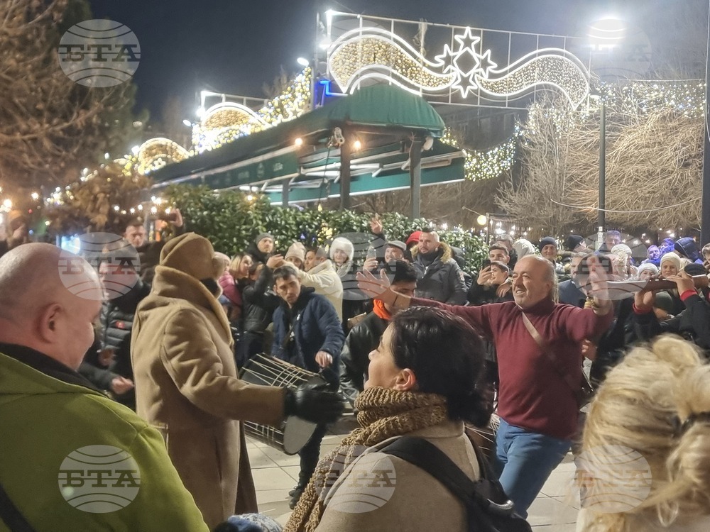 Косово - Прищина - парламентарни избори - празненство