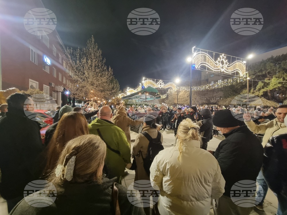 Косово - Прищина - парламентарни избори - празненство