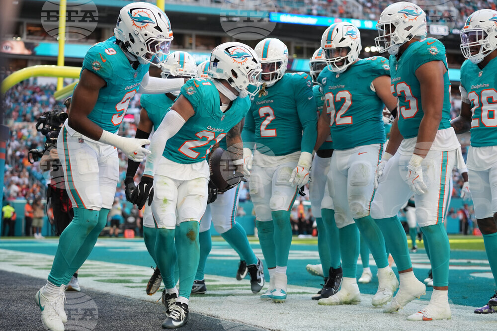 Buccaneers Dolphins Football