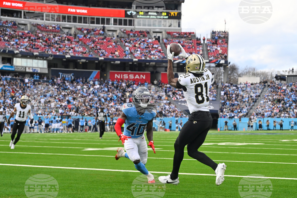 Saints Titans Football