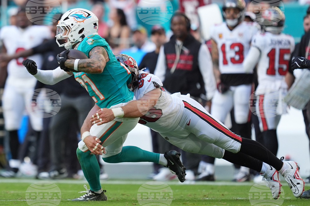 Buccaneers Dolphins Football