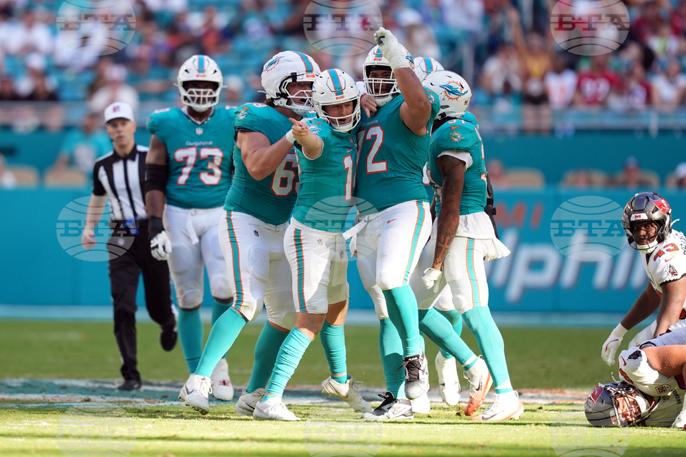 Buccaneers Dolphins Football