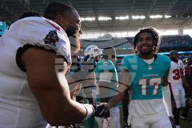 Buccaneers Dolphins Football