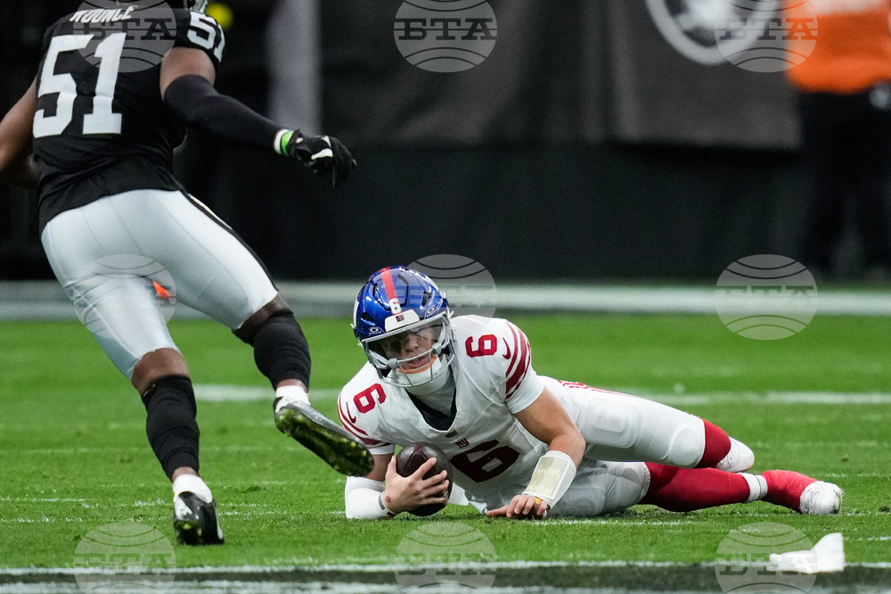 Giants Raiders Football