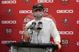 Buccaneers Dolphins Football