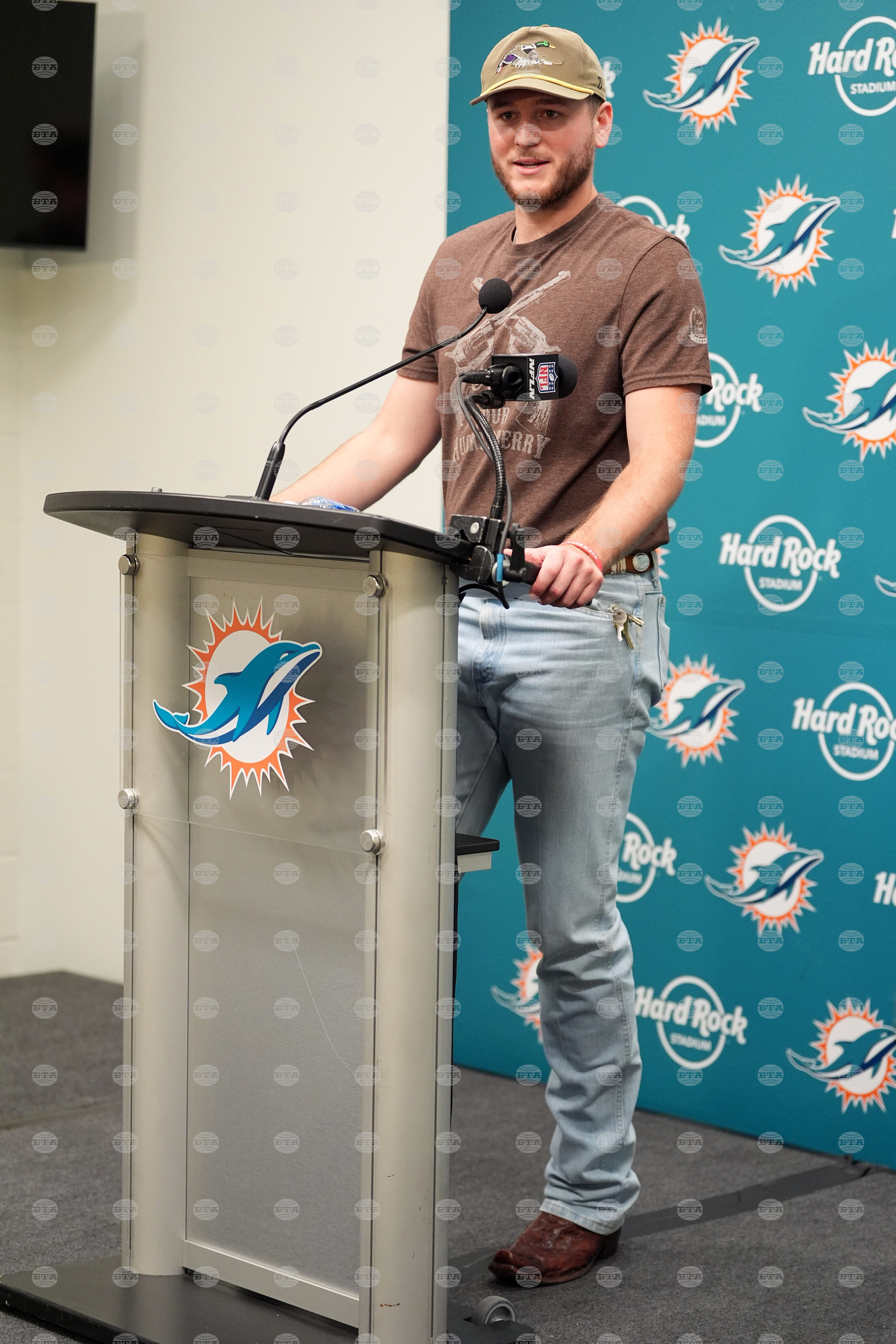 Buccaneers Dolphins Football