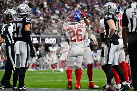 Giants Raiders Football