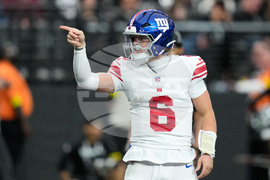 Giants Raiders Football