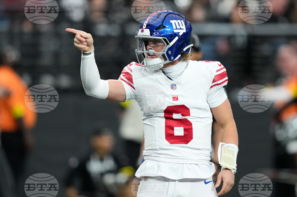 Giants Raiders Football