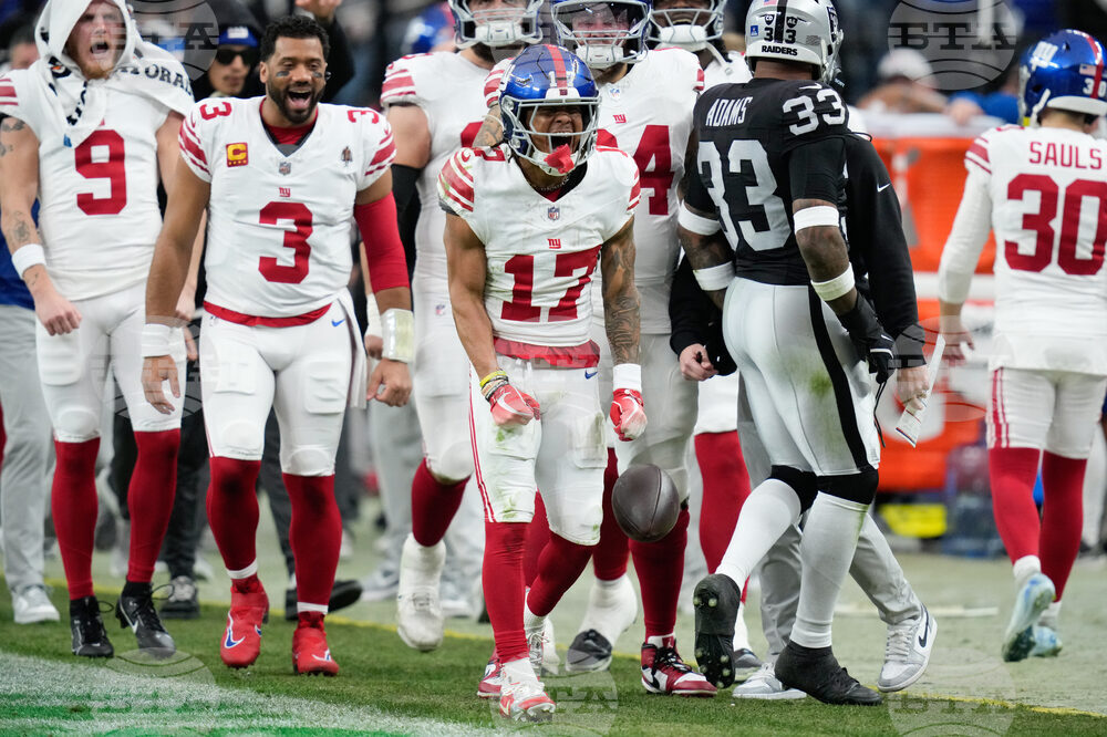 Giants Raiders Football