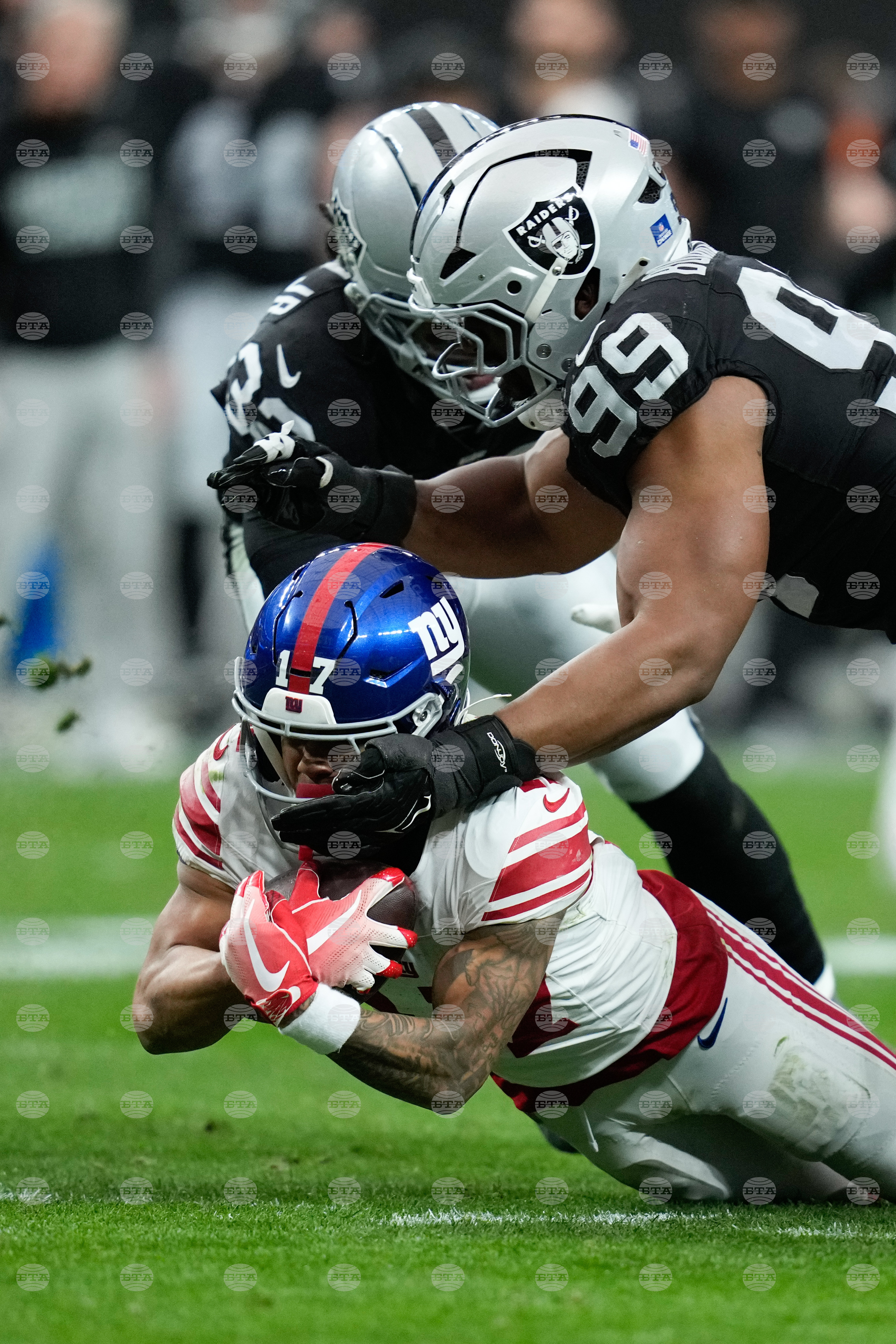 Giants Raiders Football