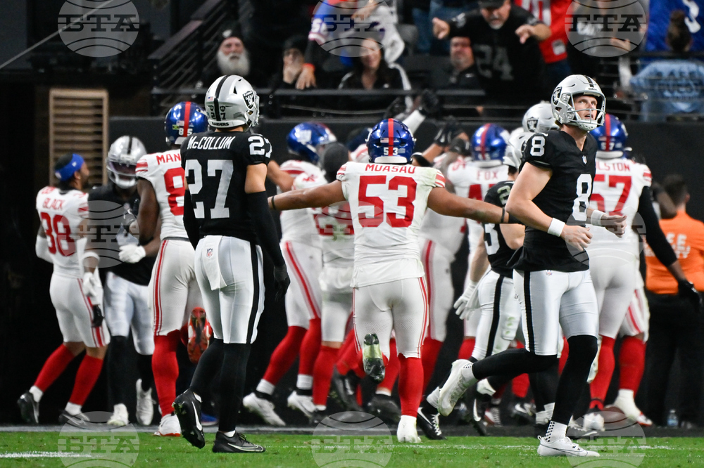 Giants Raiders Football