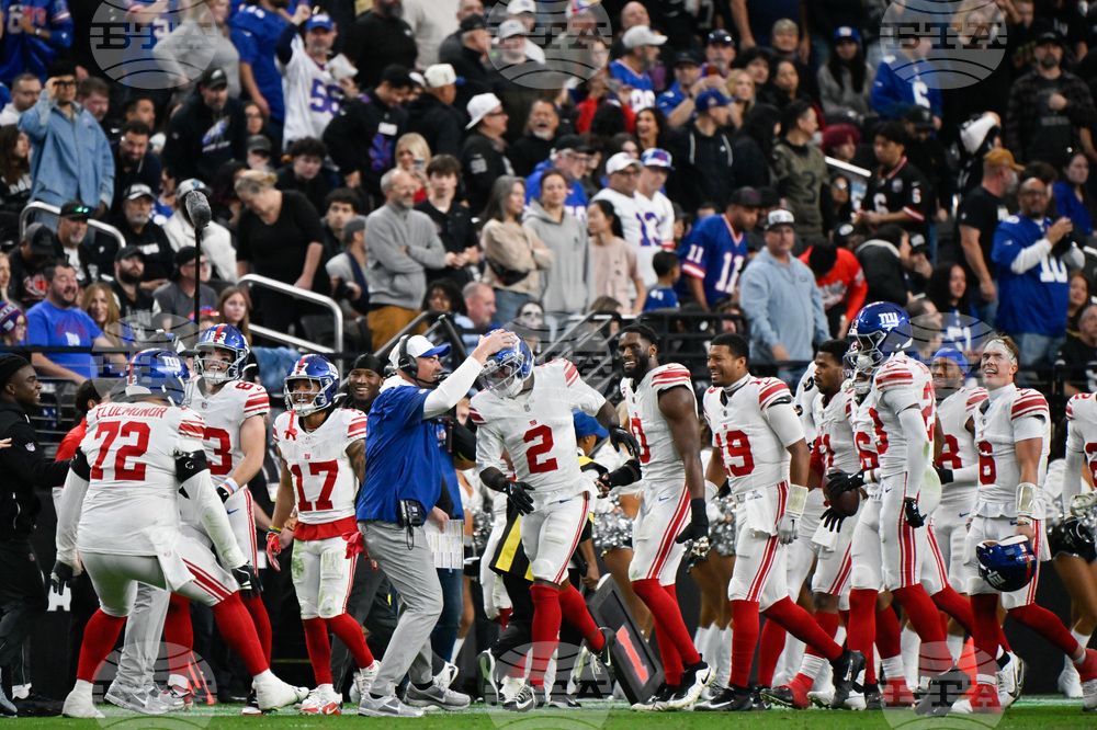 Giants Raiders Football