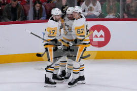 Penguins Blackhawks Hockey