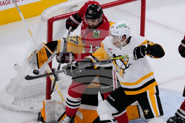 Penguins Blackhawks Hockey