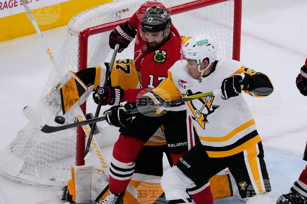 Penguins Blackhawks Hockey