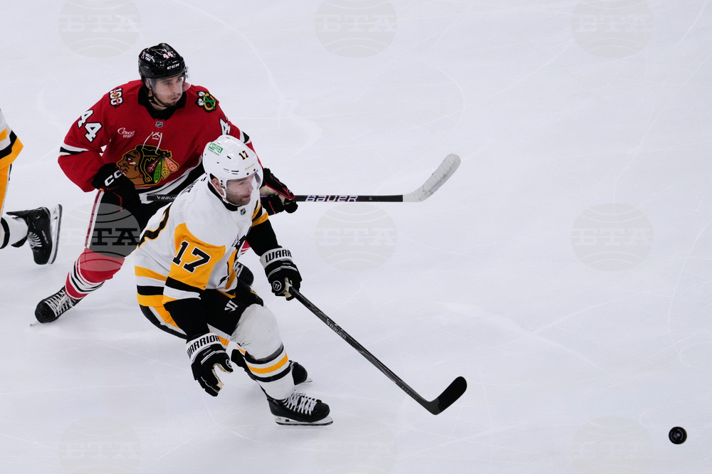Penguins Blackhawks Hockey