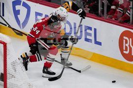 Penguins Blackhawks Hockey