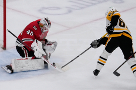 Penguins Blackhawks Hockey