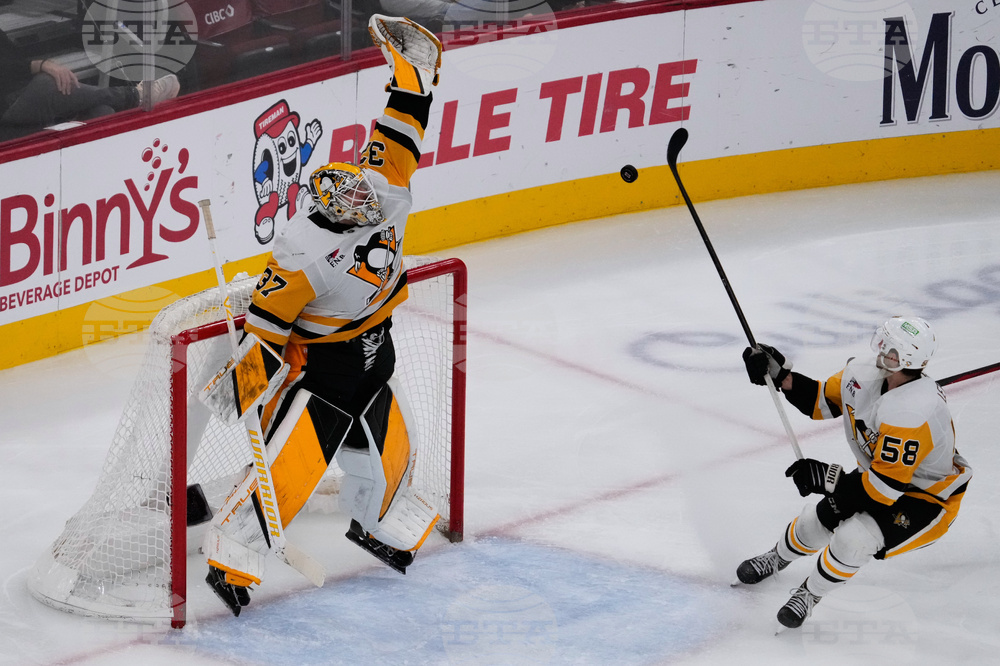 Penguins Blackhawks Hockey