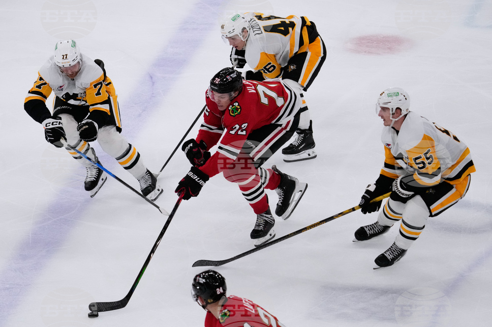 Penguins Blackhawks Hockey