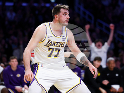 Kings Lakers Basketball