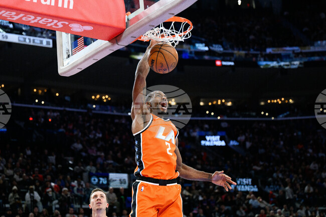 Лос Анджелис Клипърс победи Детройт Пистънс в НБА след 55 точки от Кауай Ленард