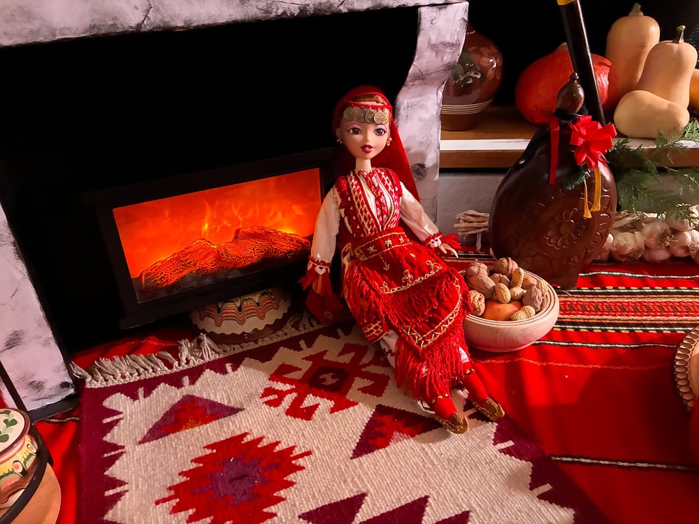 Домакините на единадесетия събор „На мегдана на другата България“ отправиха поздрав по повод новогодишните празници 