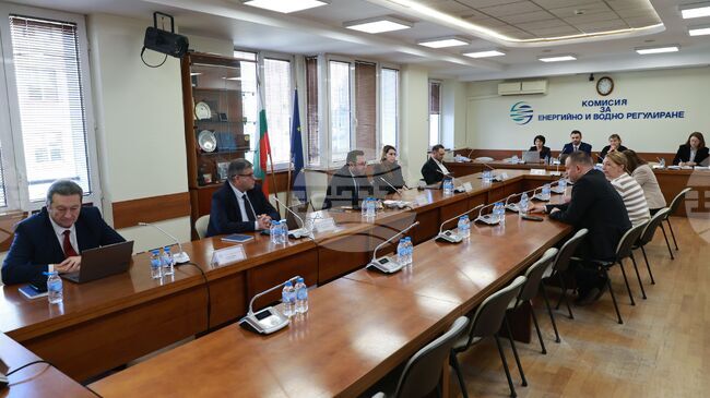 КЕВР обсъди предложението на „Булгаргаз“ за намаляване на цената на природния газ с над 3 на сто през януари 