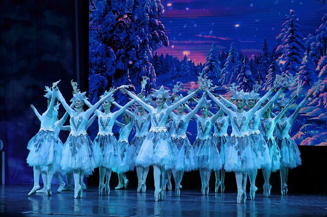 Балетната трупа на Варненската опера завършва годината с представления на „Лешникотрошачката“, подготвя спектакъл на „Спартак“