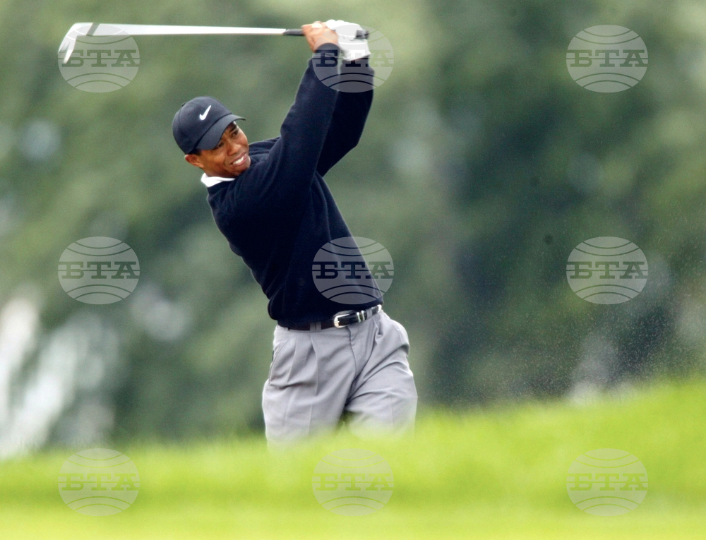 Tiger at 50 Shots Golf