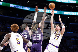 APTOPIX Kings Lakers Basketball