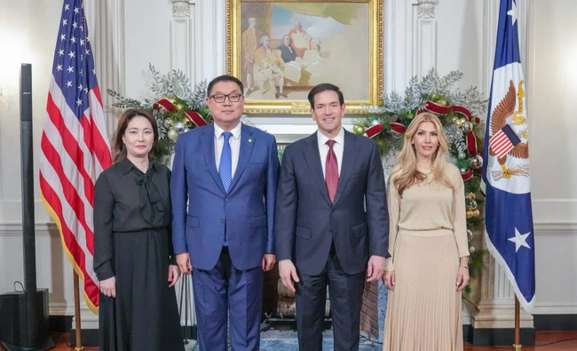 КАБАР: Посланикът на Киргизстан в САЩ обсъди двустранното сътрудничество с държавния секретар Марко Рубио