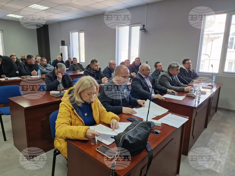 Общинският съвет в Омуртаг одобри отпускането на временни заеми от общинския бюджет за авансово финансиране на плащания по проекти