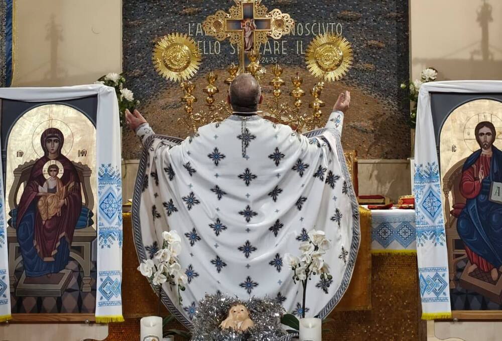 Богослужение беше отслужено в храма „Сантисима Адорационе Перпетуа“ в Пескара на третия ден от Рождество Христово