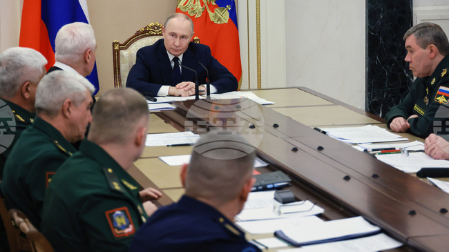 Руските сили настъпват по цялата линия на фронта в Украйна, заяви началникът на руския Генерален щаб