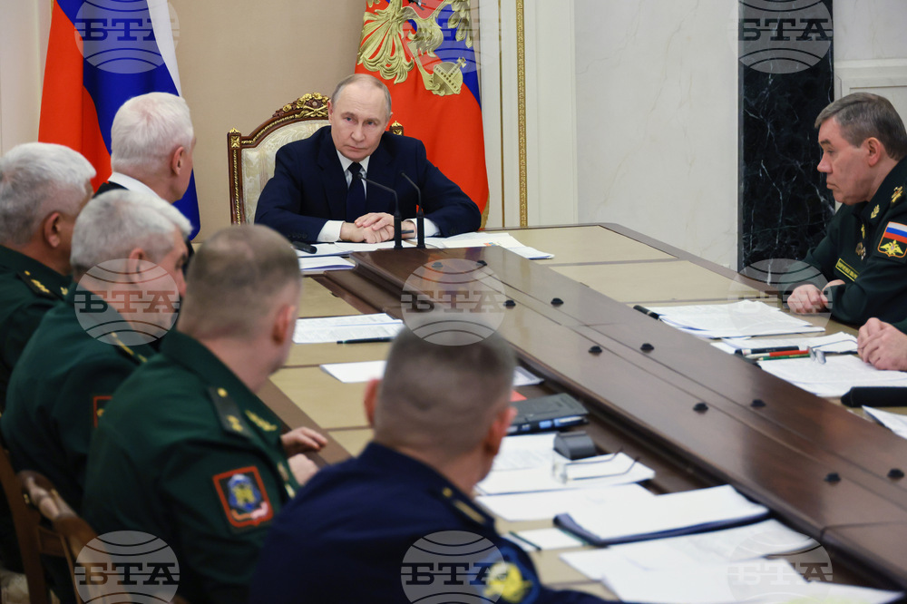 Руските сили настъпват по цялата линия на фронта в Украйна, заяви началникът на руския Генерален щаб