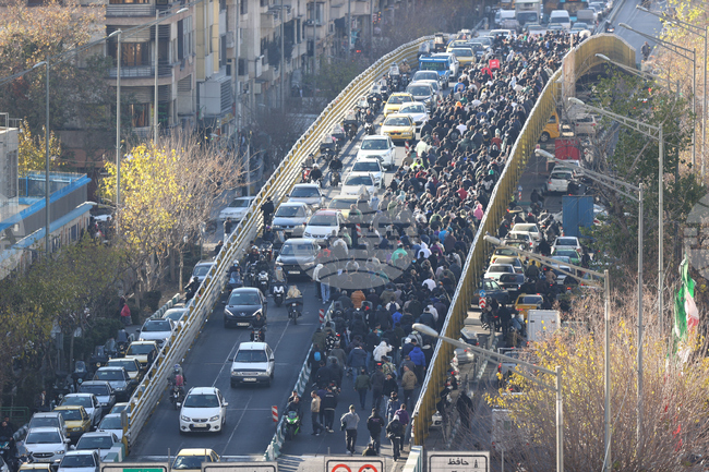 Иранският президент призова за солидарност, вместо за протести