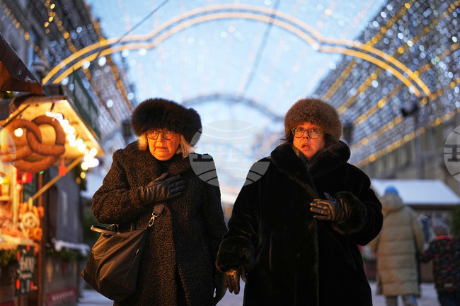Russia New Year Preparation