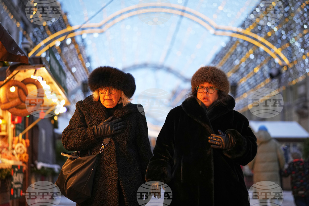 Russia New Year Preparation