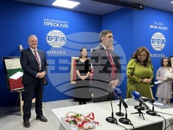 Турция - Национален пресклуб на БТА Анкара - „Мостът на цветовете: деца със специални заложби от Турция рисуват България“ - изложба