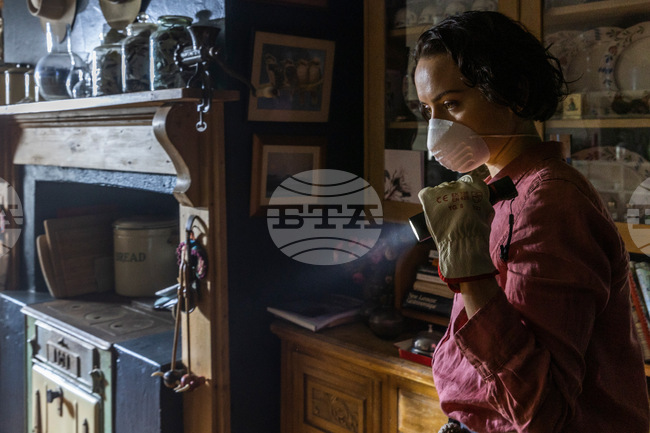 Film Review - We Bury the Dead