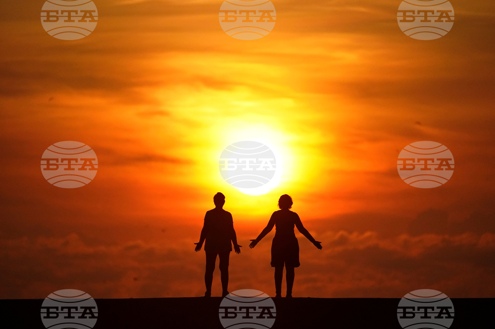 Be Well Couples Buying Time