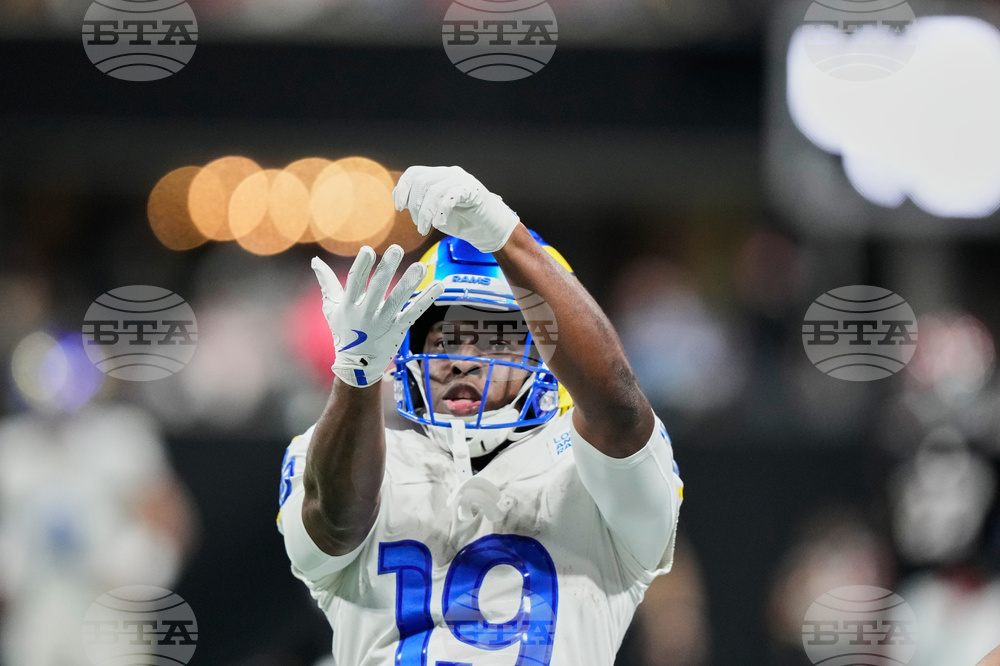 Rams Falcons Football