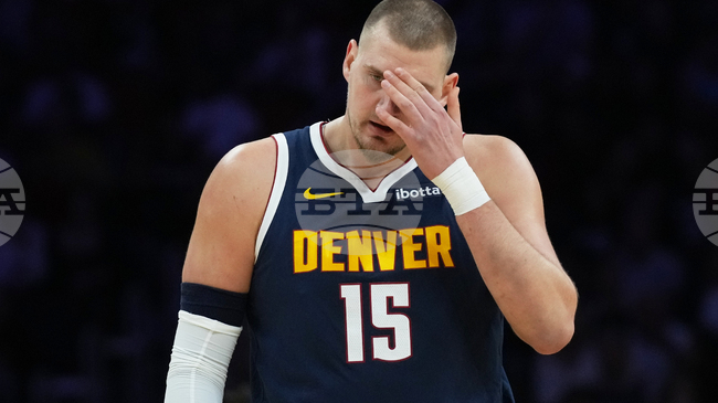 Звездата на Денвър Нъгетс Никола Йокич получи контузия на лявото коляно при загубата на тима си от Маями в НБА