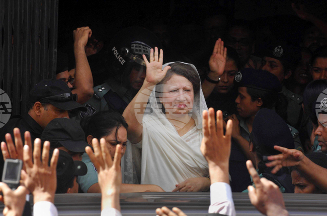 Бившият премиер на Бангладеш Халеда Зия почина на 80-годишна възраст