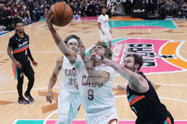 Cavaliers Spurs Basketball