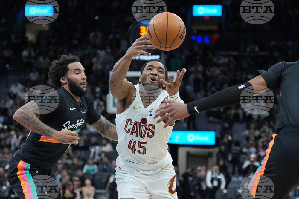 Cavaliers Spurs Basketball