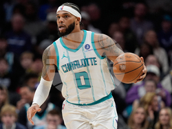 Bucks Hornets Basketball